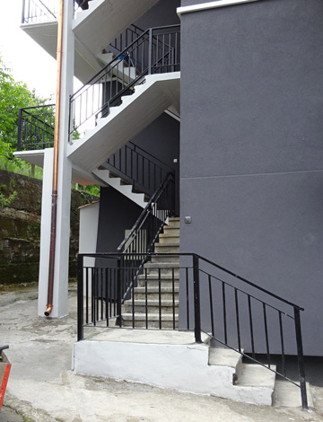 Rehabilitación de fachada en Andoain (Gipuzkoa) escaleras