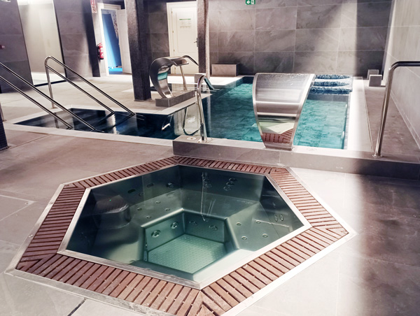 reforma integral de edificio: zona de spa